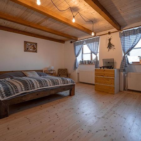 Přízemí vesnické usedlosti - Cozy village homestead Vidov Exteriér fotografie